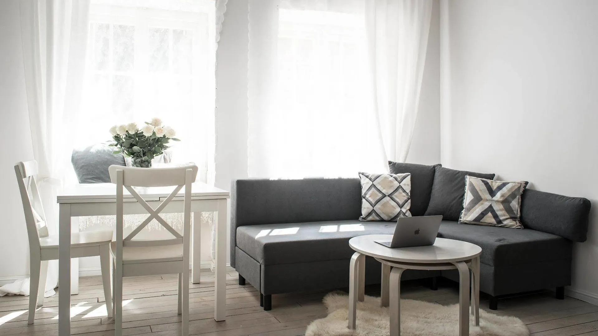 Bently Apartments Gdansk Old Town 4*,